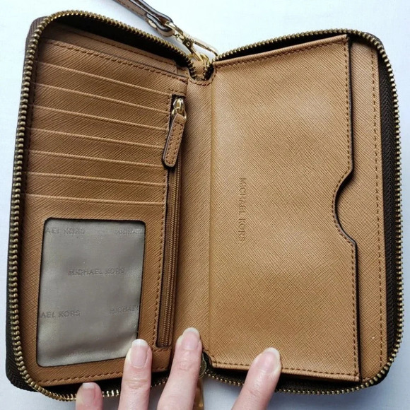 NWOT Michael Kors Brown & Gold Jet Set Pebbled Coated Zip Wristlet Wallet - Picture 4 of 6